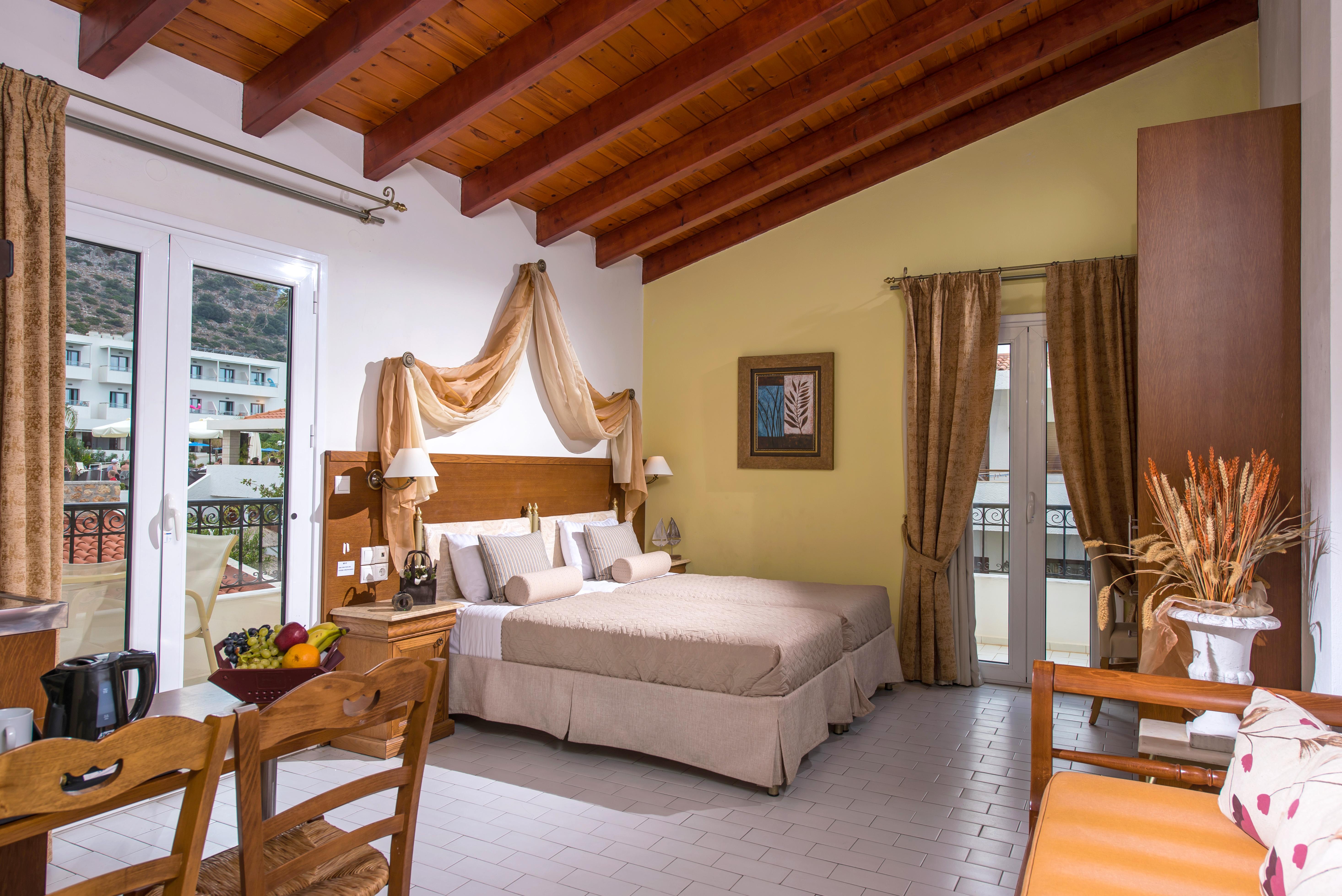 Camelot Royal Beds By Estia Aparthotel Stalida Exterior photo