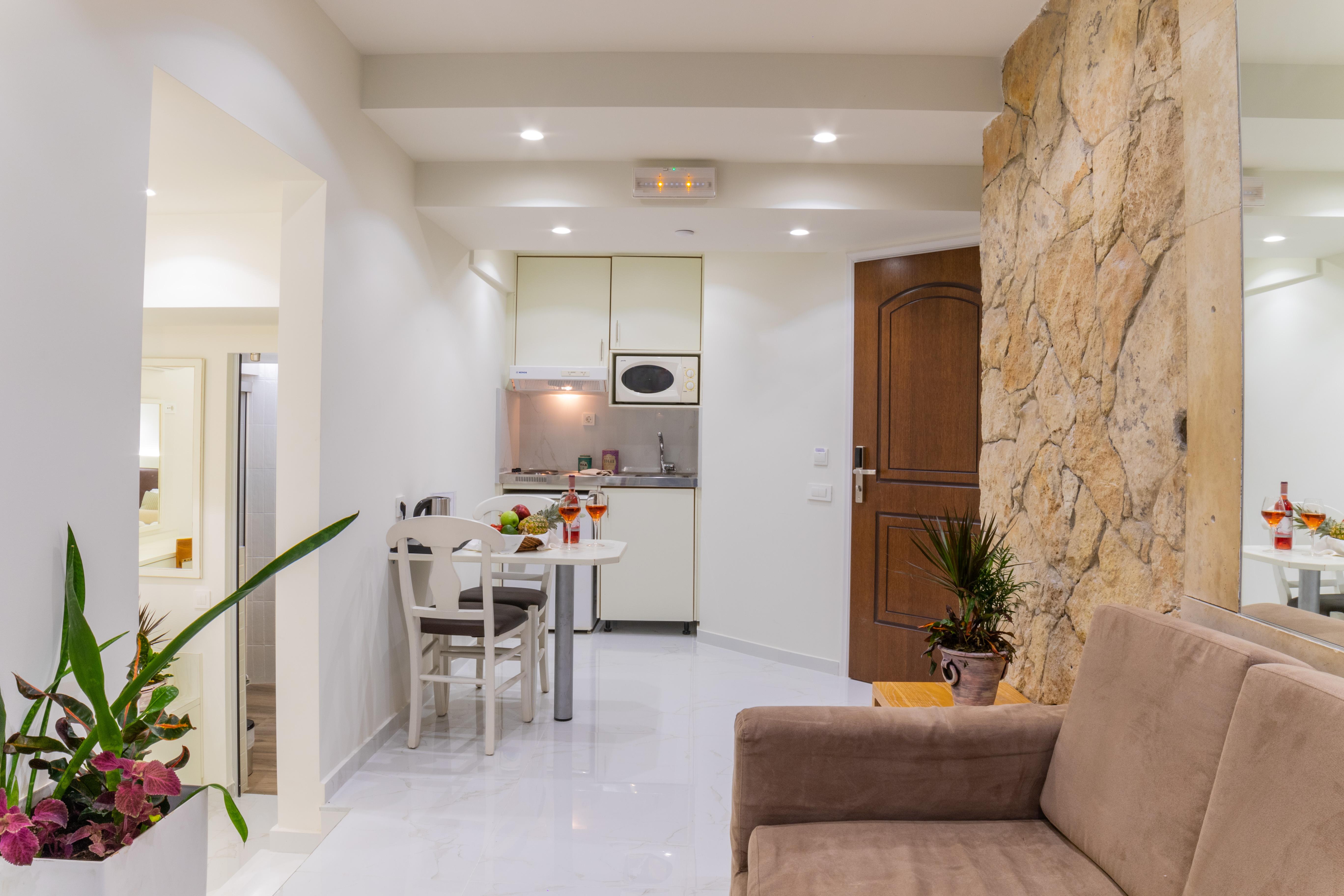 Camelot Royal Beds By Estia Aparthotel Stalida Exterior photo