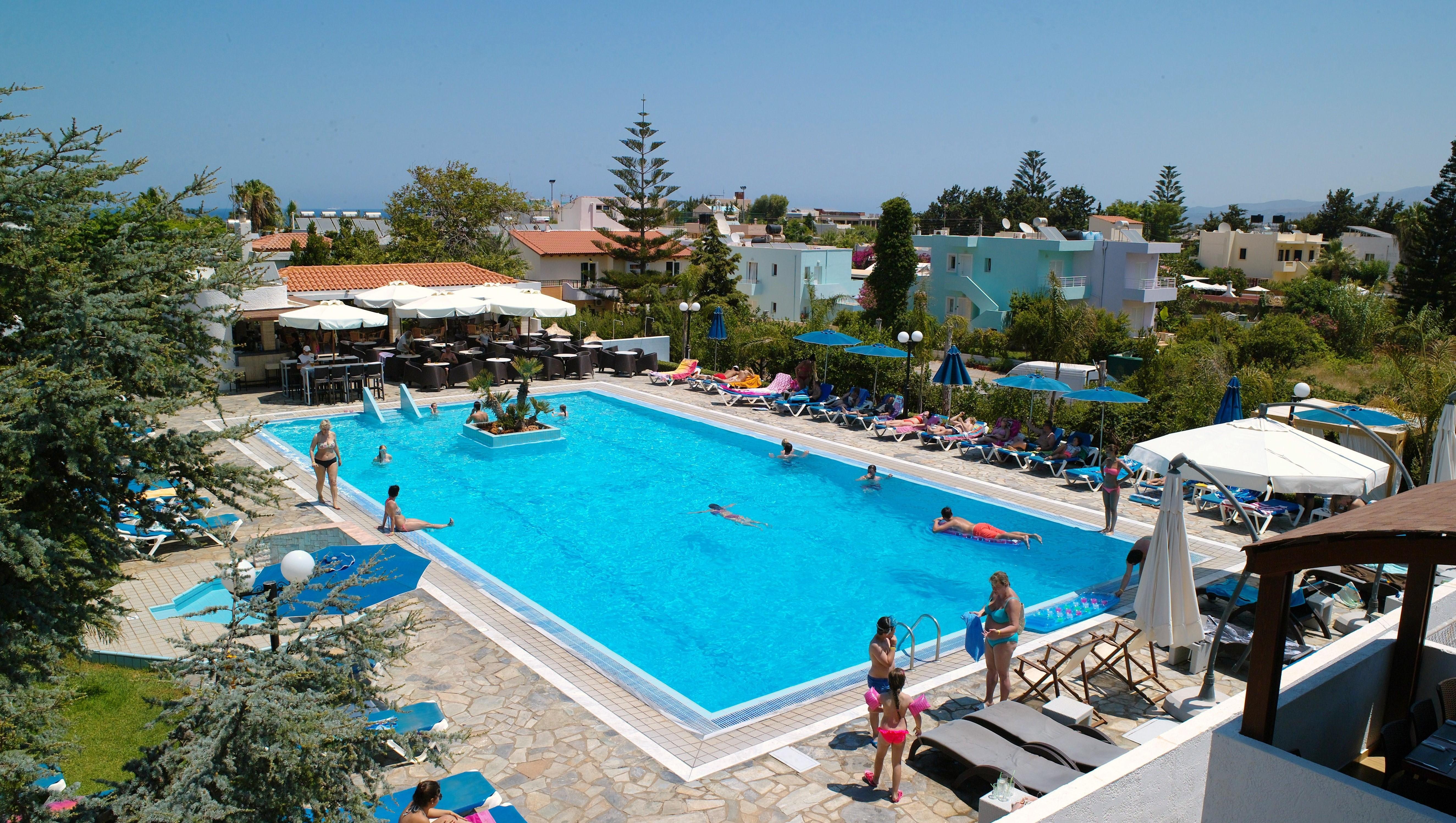 Camelot Royal Beds By Estia Aparthotel Stalida Exterior photo