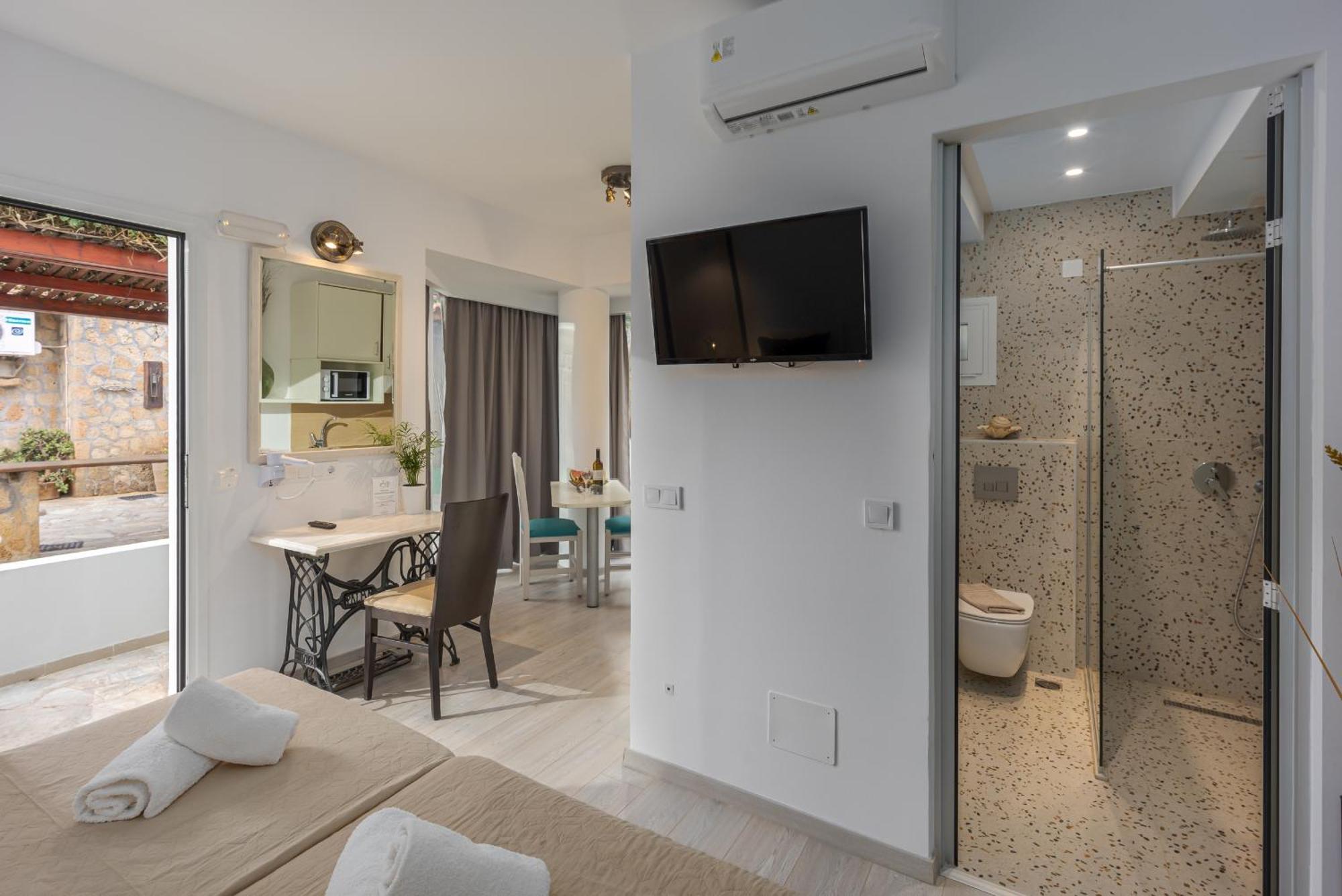 Camelot Royal Beds By Estia Aparthotel Stalida Exterior photo